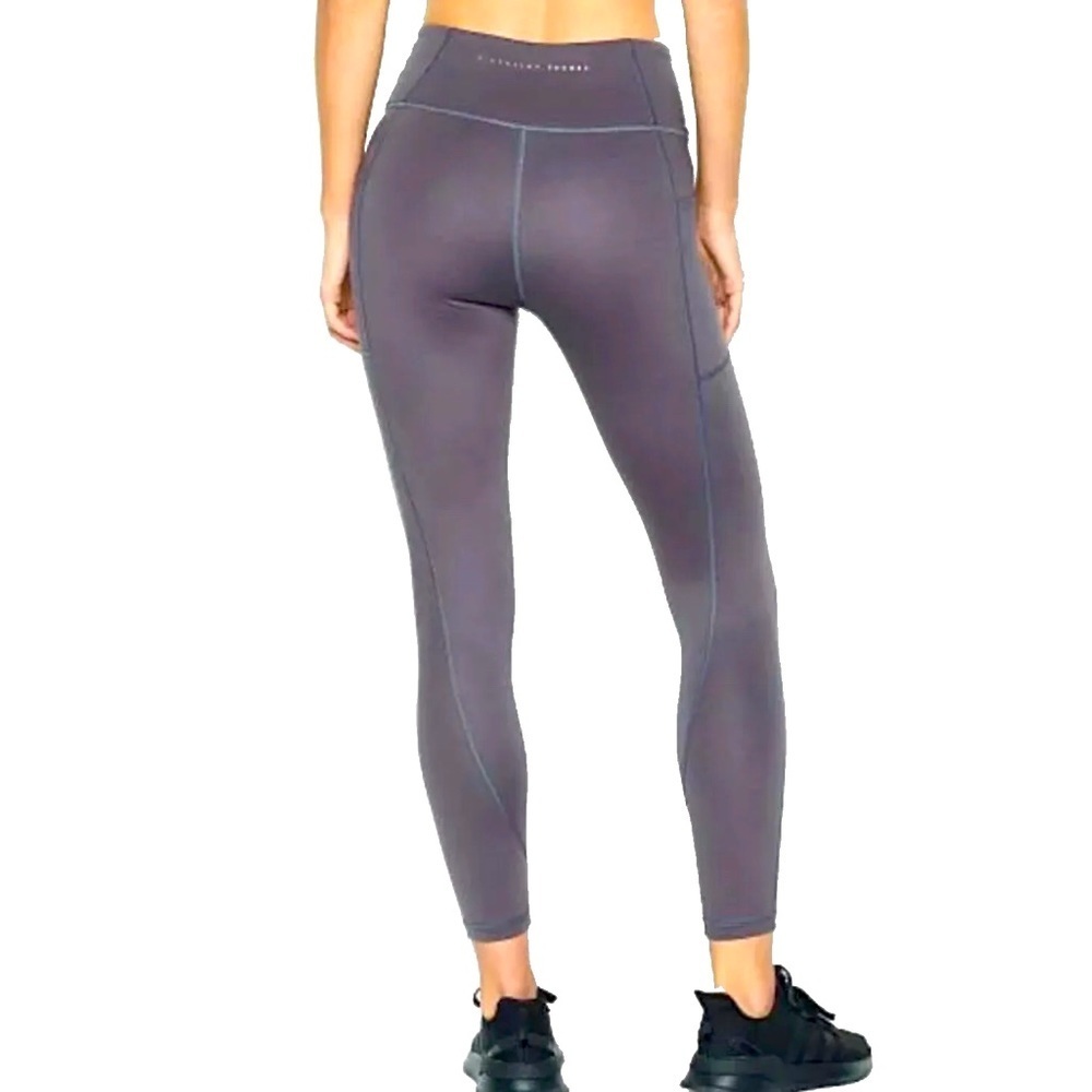 🎉 EUC Victorias Secret High Rise Studio 7/8 Legging Gray Tornado color Soft 8 - Picture 2 of 5